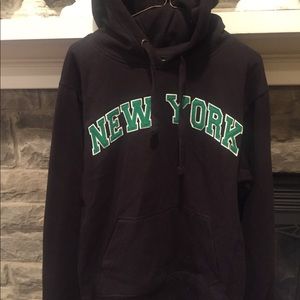 New York Sweatshirt.  High Quality, Heavy Knit